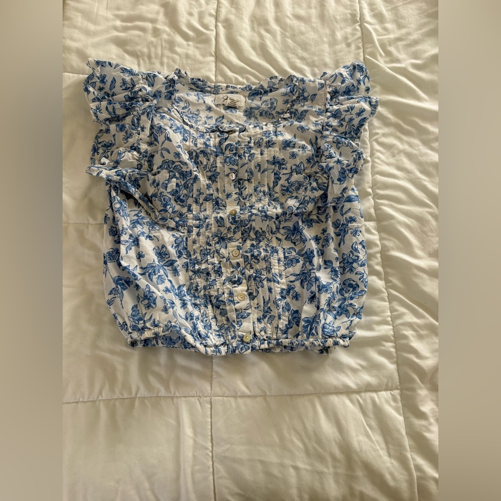 Floral Ruffle Sleeve Blouse